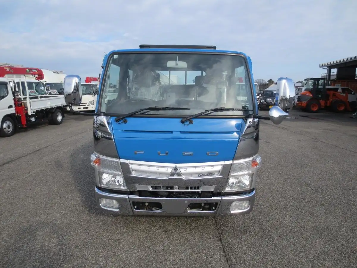 三菱 キャンター 小型 平ボディ Wキャブ TPG-FBA20の中古トラック画像2