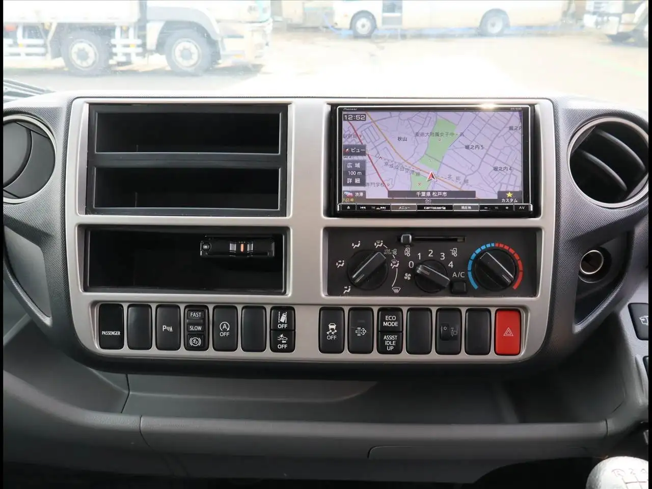 トヨタ トヨエース 小型 アルミバン 2RG-XZU710 R2の中古トラック画像13