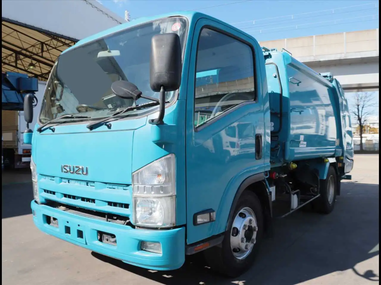いすゞ エルフ 小型 パッカー車 プレス式 PDG-NPR75Nの中古トラック画像1