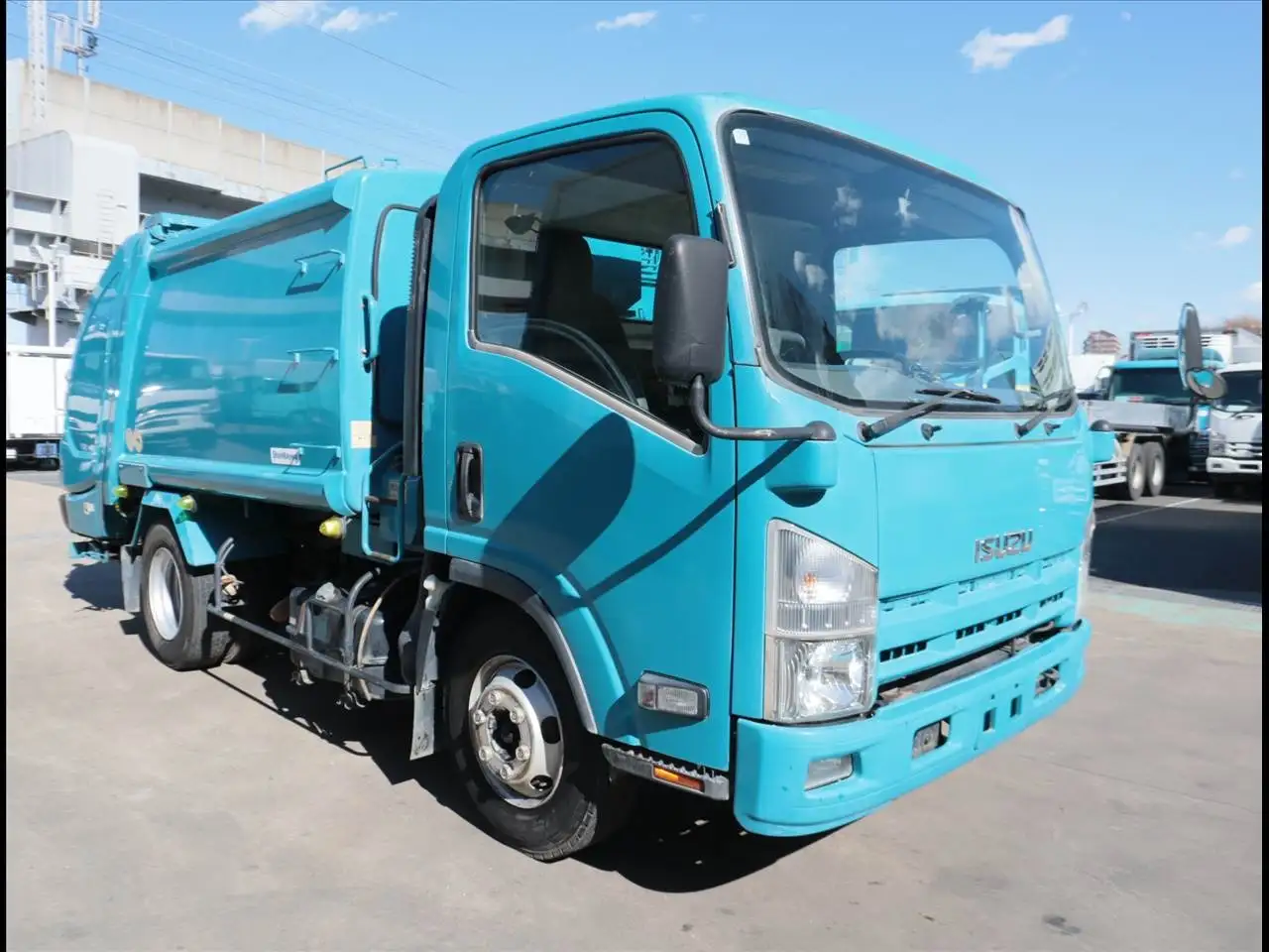 いすゞ エルフ 小型 パッカー車 プレス式 PDG-NPR75Nの中古トラック画像2