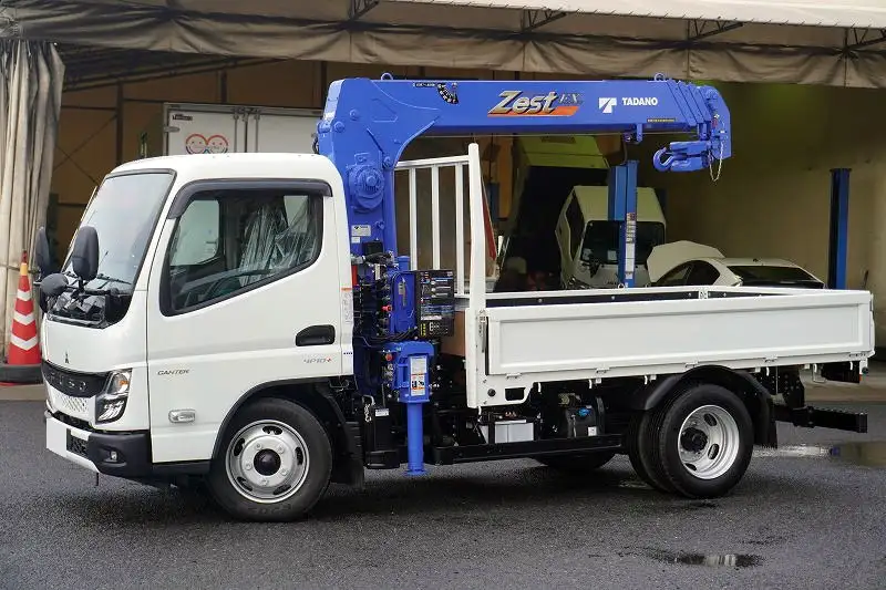 三菱 キャンター 小型 クレーン付 4段 ラジコン｜画像1