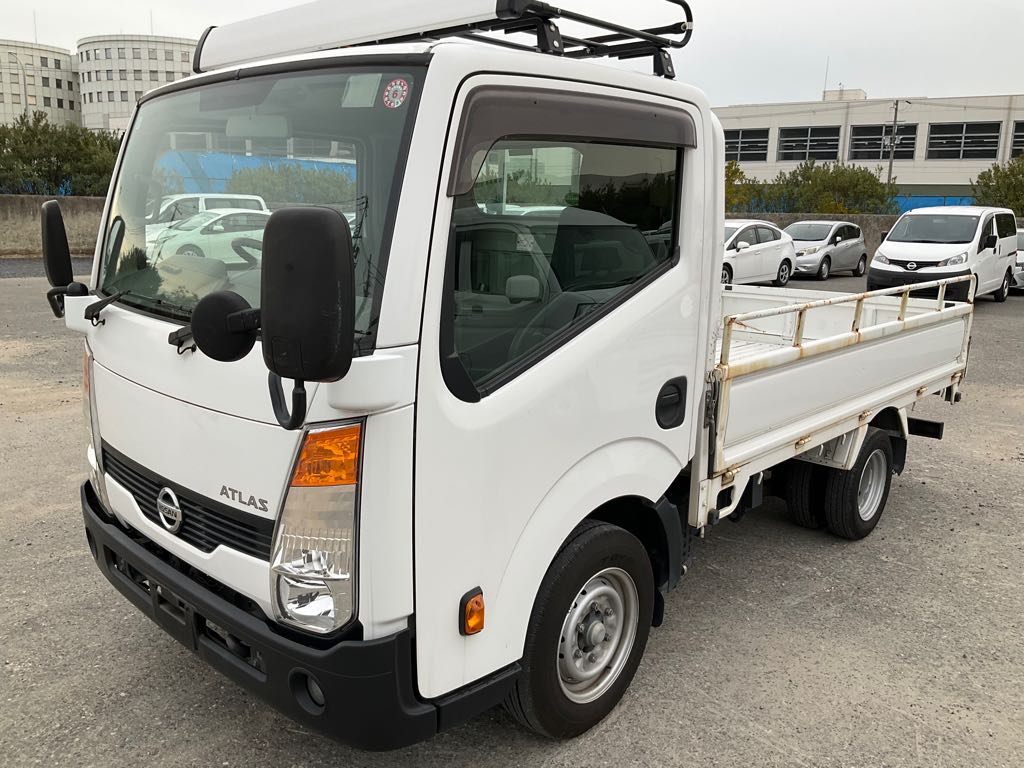 日産 アトラス 小型 平ボディ
