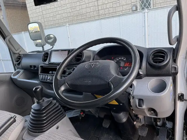 トヨタ ダイナ 小型 アルミバン パワーゲート TKG-XZU650の中古トラック画像14