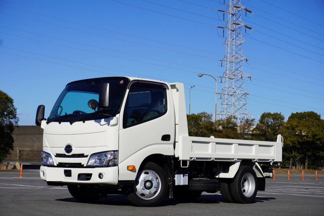 日野 デュトロ 小型 ダンプ 10尺 2KG-XZU600T