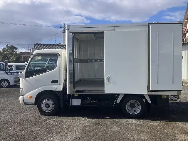 トヨタ トヨエース 小型 冷凍冷蔵 低温 床アルミの中古トラック画像8