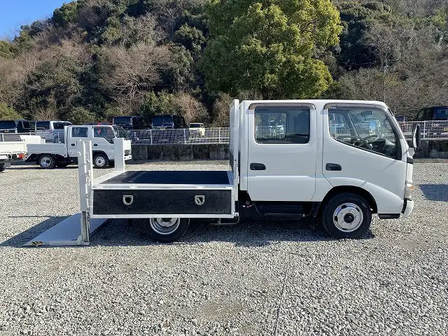 日野 デュトロ 小型 平ボディ Wキャブ パワーゲートの中古トラック画像6