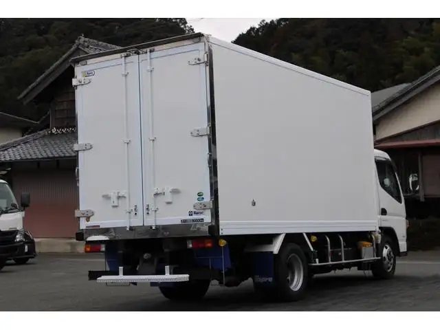 三菱 キャンター 小型 冷凍冷蔵 低温 床アルミの中古トラック画像2
