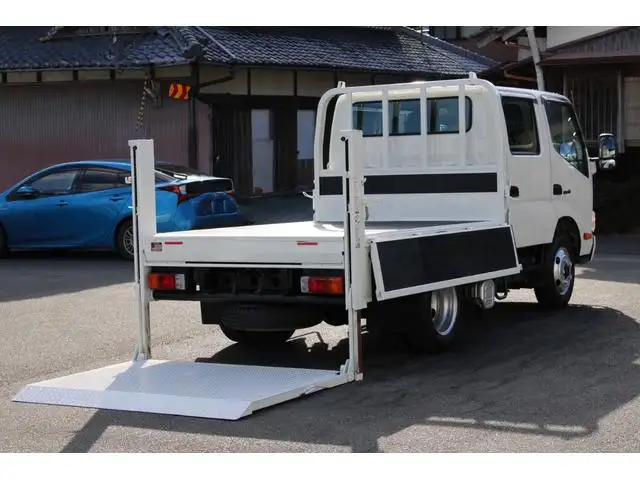 日野 デュトロ 小型 平ボディ Wキャブ パワーゲートの中古トラック画像5
