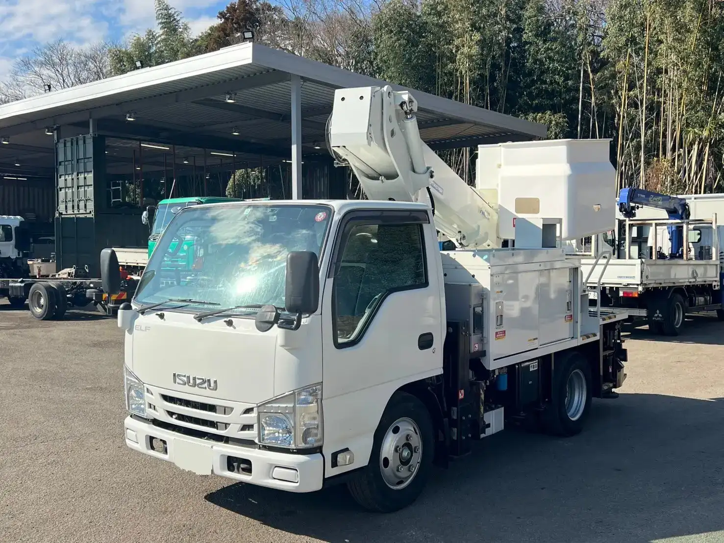 いすゞ エルフ 小型 高所・建柱車 高所作業車 電工仕様 の中古トラック【車両No.181701】