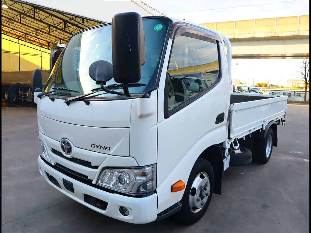 トヨタ ダイナ 小型 平ボディ 2RG-XZC605 R2｜画像1