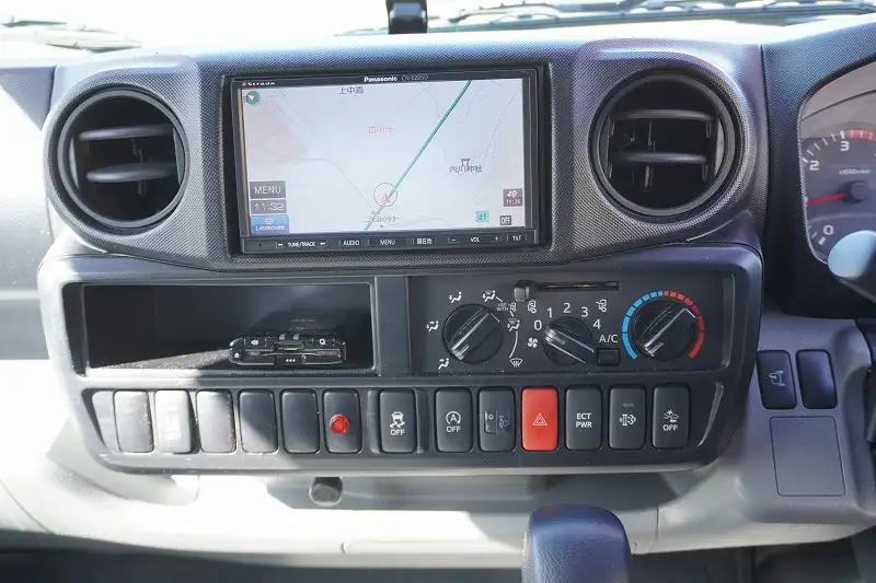 トヨタ トヨエース 小型 アルミバン サイドドア TKG-XZC605の中古トラック画像13