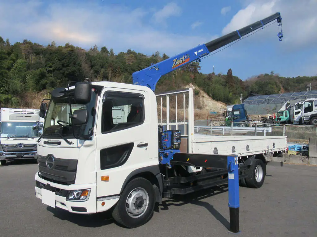 日野 レンジャー 中型/増トン クレーン付 4段 ラジコンの中古トラック画像1