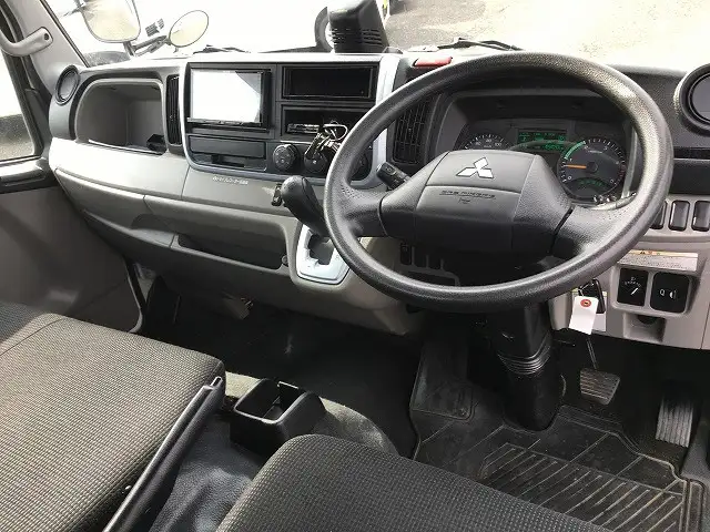 三菱 キャンター 小型 平ボディ 2RG-FDA20 R2の中古トラック画像12
