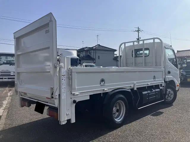 日野 デュトロ 小型 平ボディ パワーゲート TKG-XZC645Mの中古トラック画像3