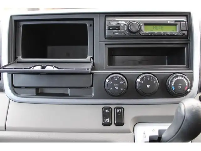 三菱 キャンター 小型 平ボディ  H31/R1の中古トラック画像9