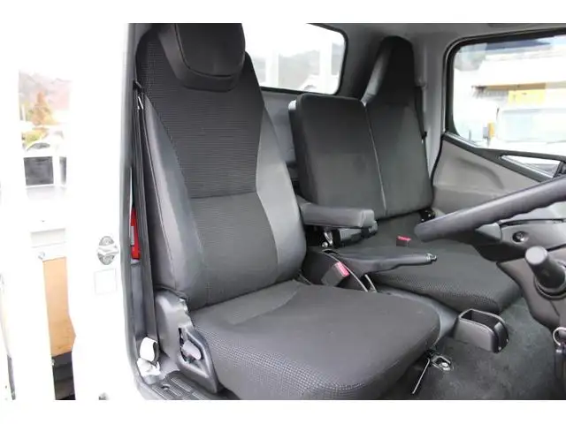 三菱 キャンター 小型 平ボディ  H31/R1の中古トラック画像7