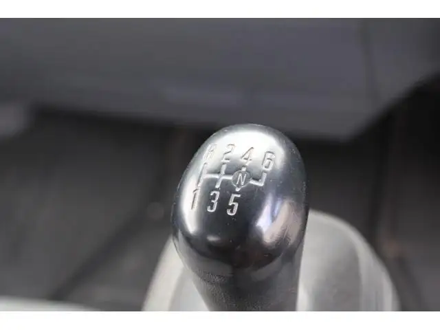 いすゞ エルフ 小型 平ボディ パワーゲート 床鉄板の中古トラック画像13
