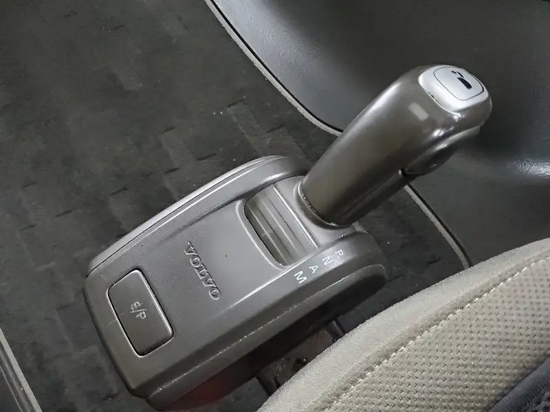 ボルボ トラック 大型 トラクター ハイルーフ 1デフの中古トラック画像15