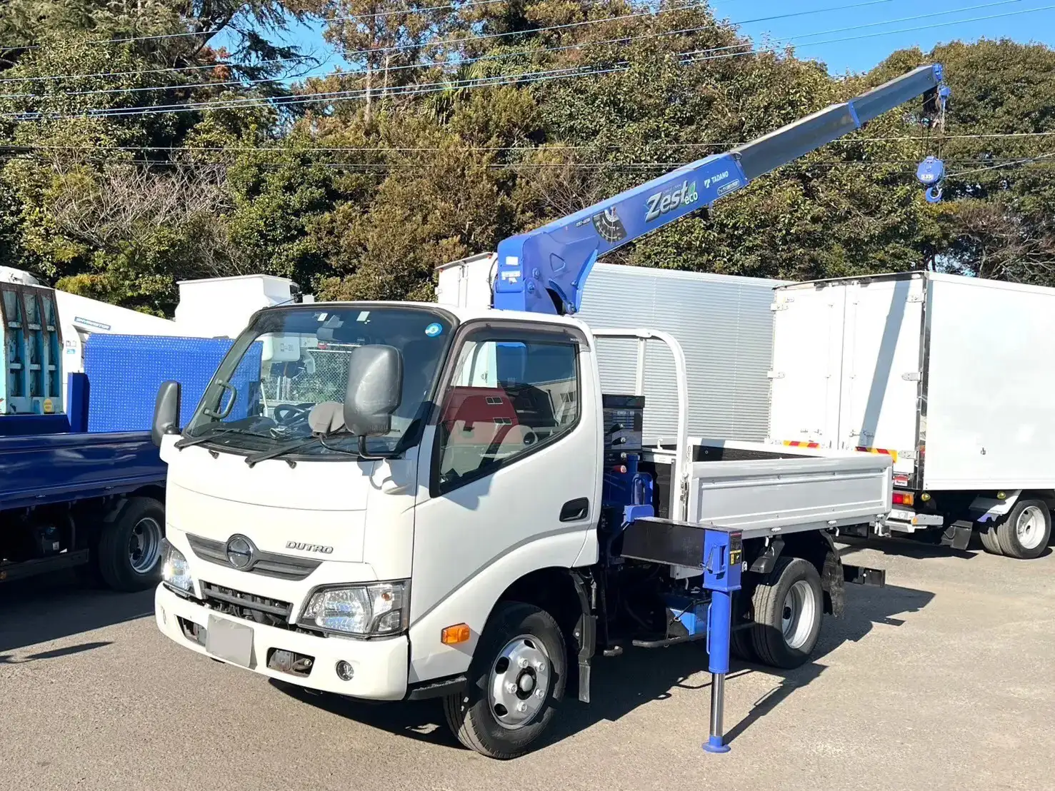 日野 デュトロ 小型 クレーン付 3段 ラジコンの中古トラック画像1