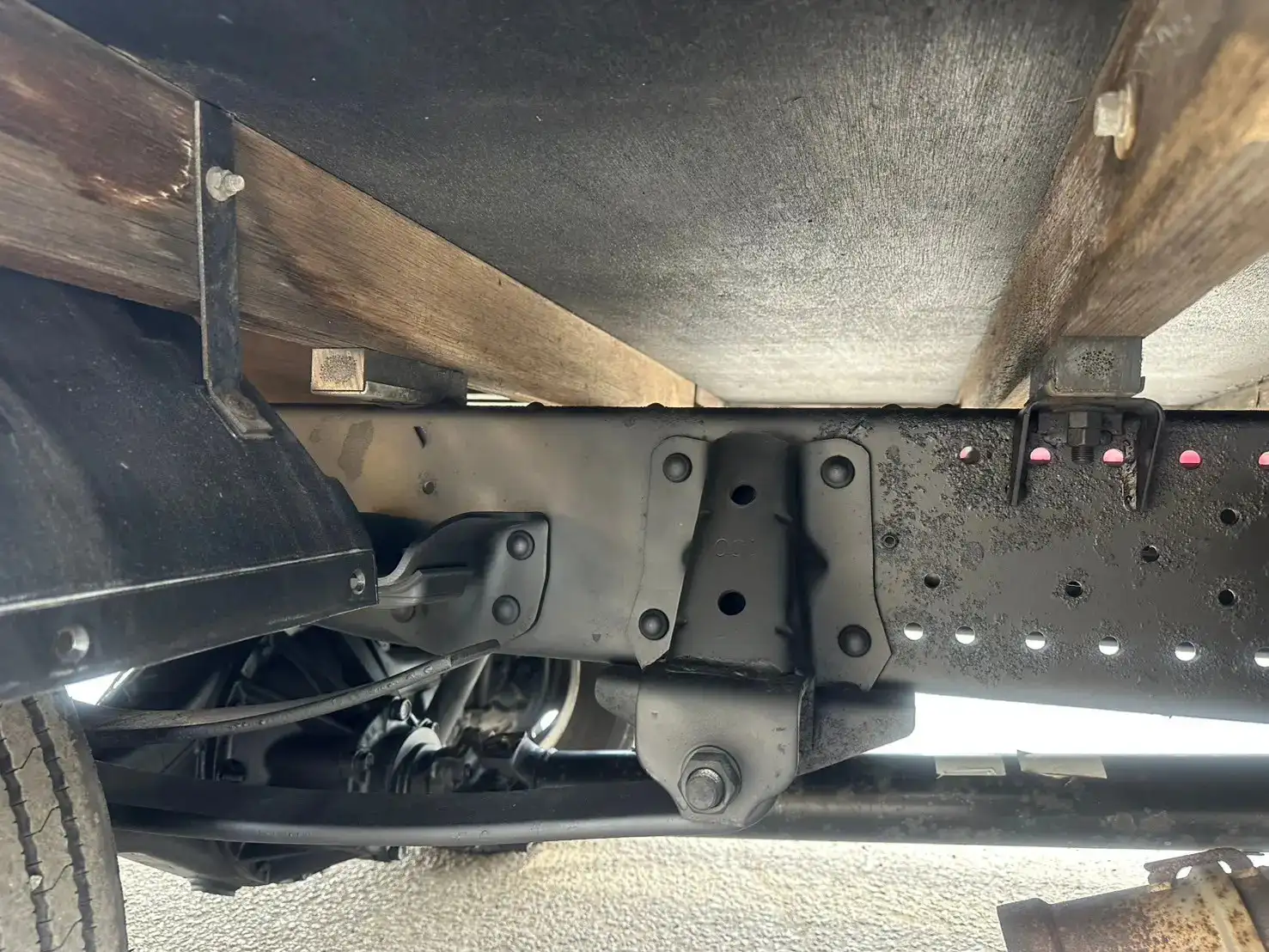いすゞ エルフ 小型 平ボディ TKG-NLR85AR H26の中古トラック画像像17