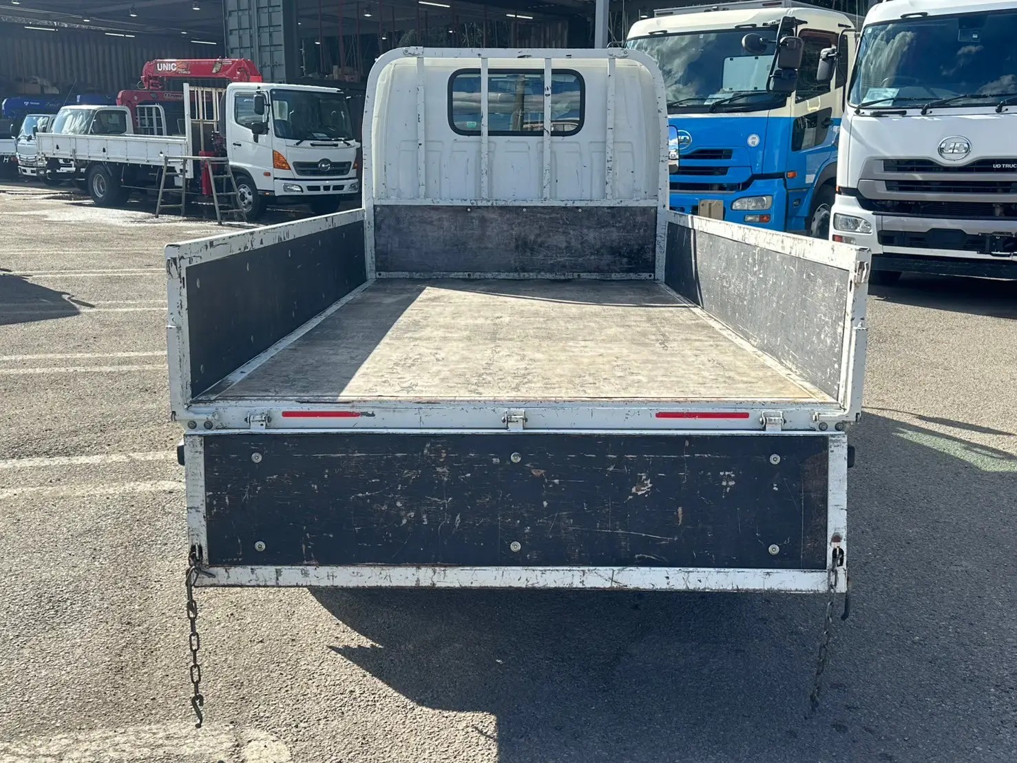 いすゞ エルフ 小型 平ボディ TPG-NJR85A H31/R1の中古トラック画像6