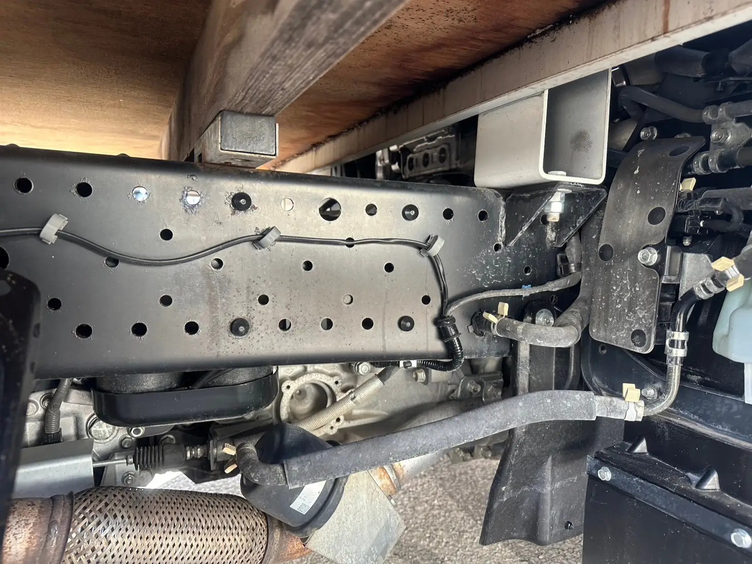 いすゞ エルフ 小型 平ボディ TPG-NJR85A H31/R1の中古トラック画像像17