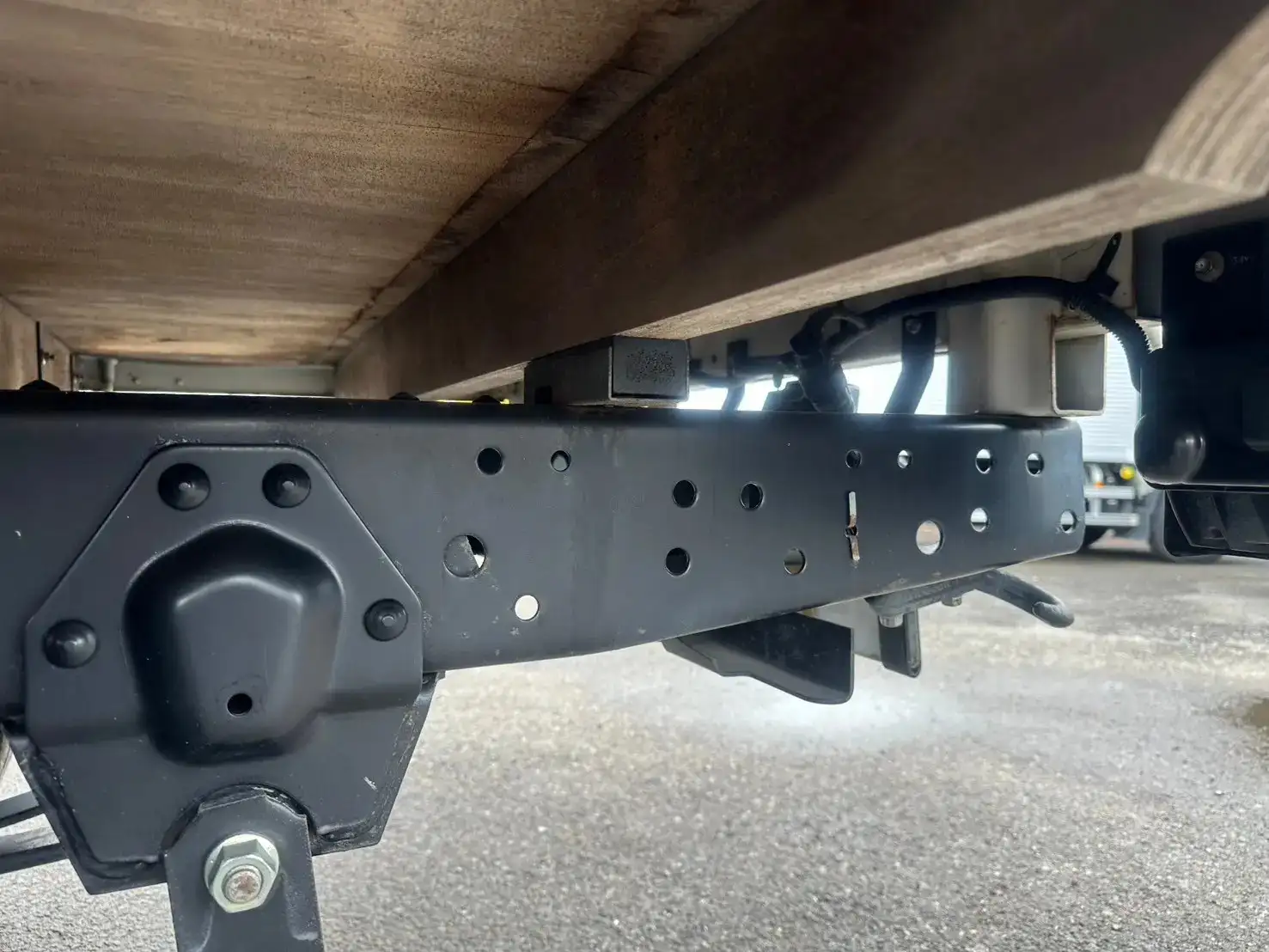 いすゞ エルフ 小型 平ボディ TPG-NJR85A H31/R1の中古トラック画像像17