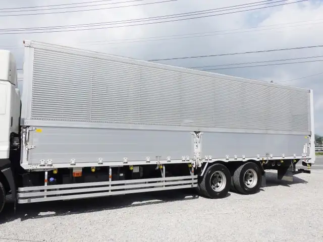 日野 プロフィア 大型 ウイング パワーゲート ハイルーフの中古トラック画像5