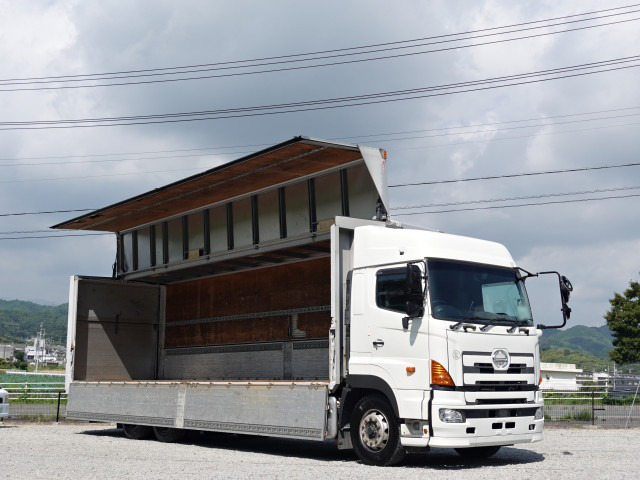 三菱 スーパーグレート 大型 ウイング エアサス ベッド の中古トラック【車両No.168097】