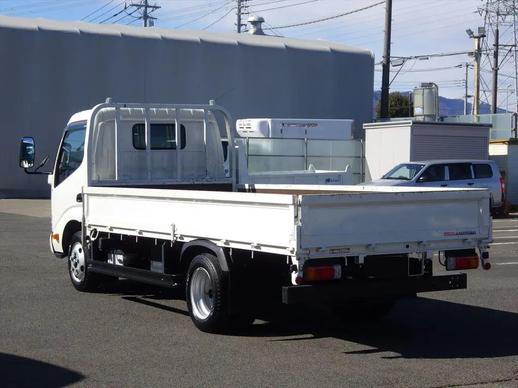 日野 デュトロ 小型 平ボディ 2KG-XZU655M R5の中古トラック画像5