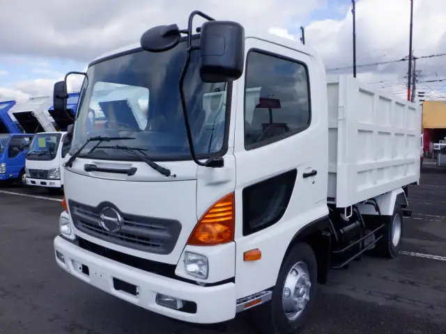 日野 レンジャー 中型/増トン ダンプ 土砂禁 ステンレス張り の中古トラック【車両No.182224】