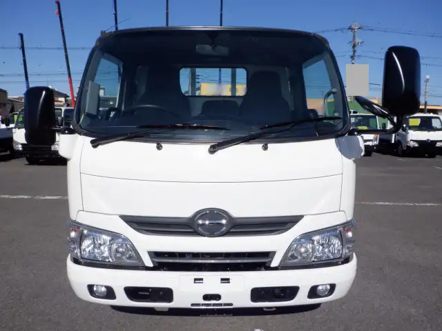 日野 デュトロ 小型 平ボディ 床鉄板 TKG-XZU605Mの中古トラック画像2