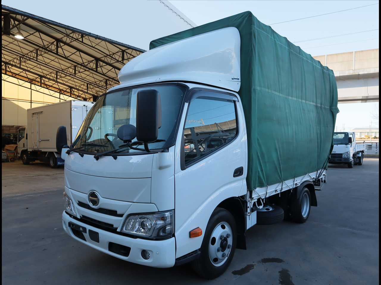日野 デュトロ 小型 平ボディ 10尺 2PG-XZU605M