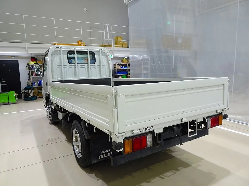 いすゞ エルフ 小型 平ボディ BKG-NHR85A H21の中古トラック画像4