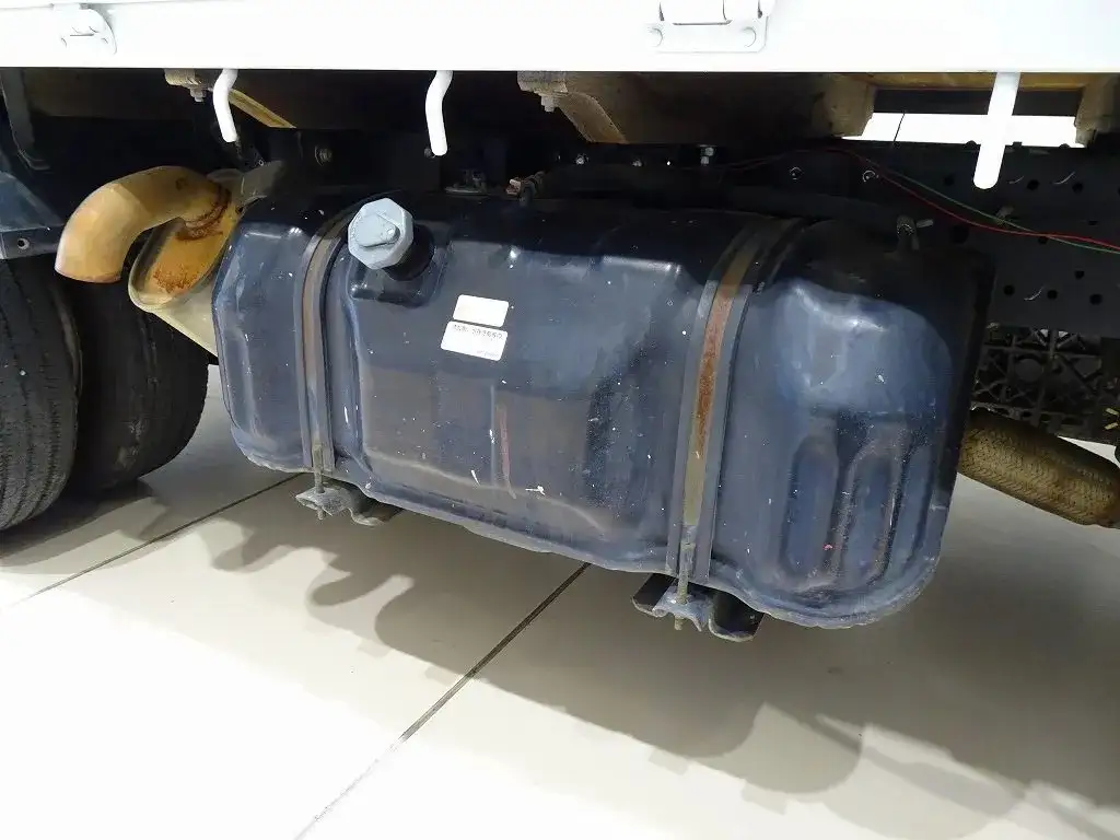 いすゞ エルフ 小型 平ボディ BKG-NHR85A H21の中古トラック画像15