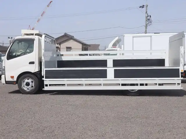 日野 デュトロ 小型 平ボディ パワーゲート 床鉄板の中古トラック画像6