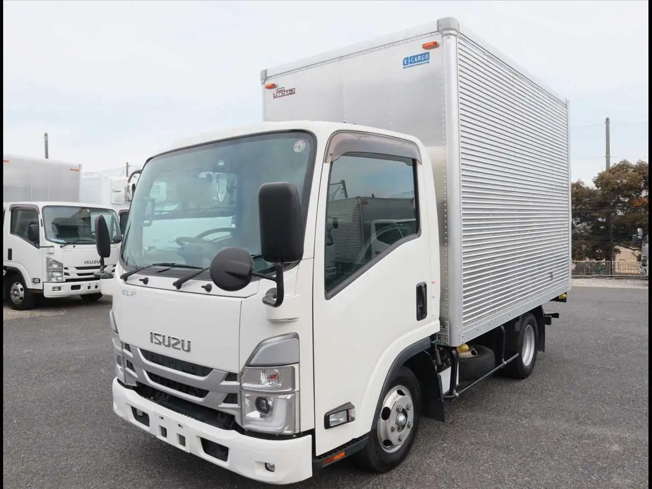いすゞ エルフ 小型 アルミバン 2RG-NLR88AN R4の中古トラック画像1