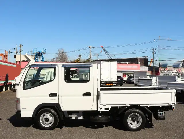 三菱 キャンター 小型 平ボディ Wキャブ TPG-FBA00の中古トラック画像6