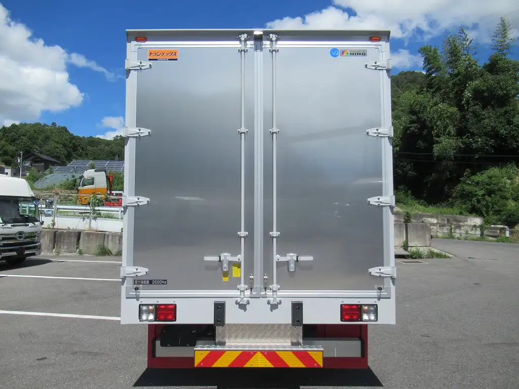 日野 レンジャー 中型/増トン ウイング エアサス ベッドの中古トラック画像3