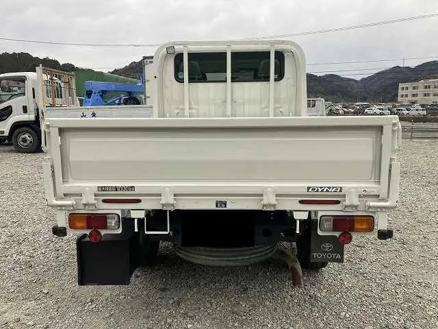 トヨタ ダイナ 小型 平ボディ Wキャブ LDF-KDY281の中古トラック画像4
