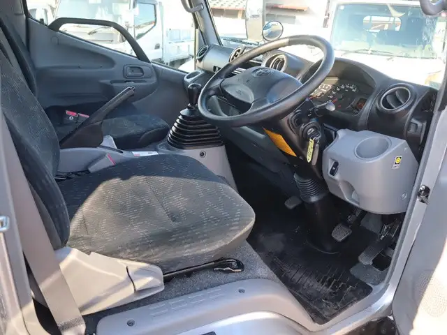 トヨタ ダイナ 小型 平ボディ 3BF-TRY230 R5の中古トラック画像11