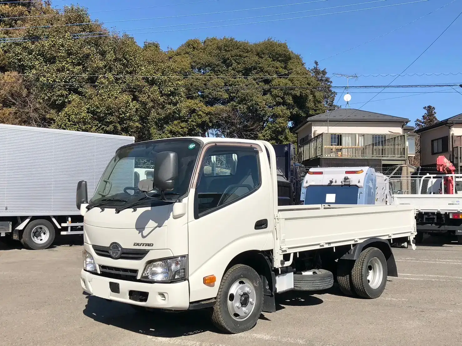 日野 デュトロ 小型 平ボディ TKG-XZU605M H29の中古トラック画像1