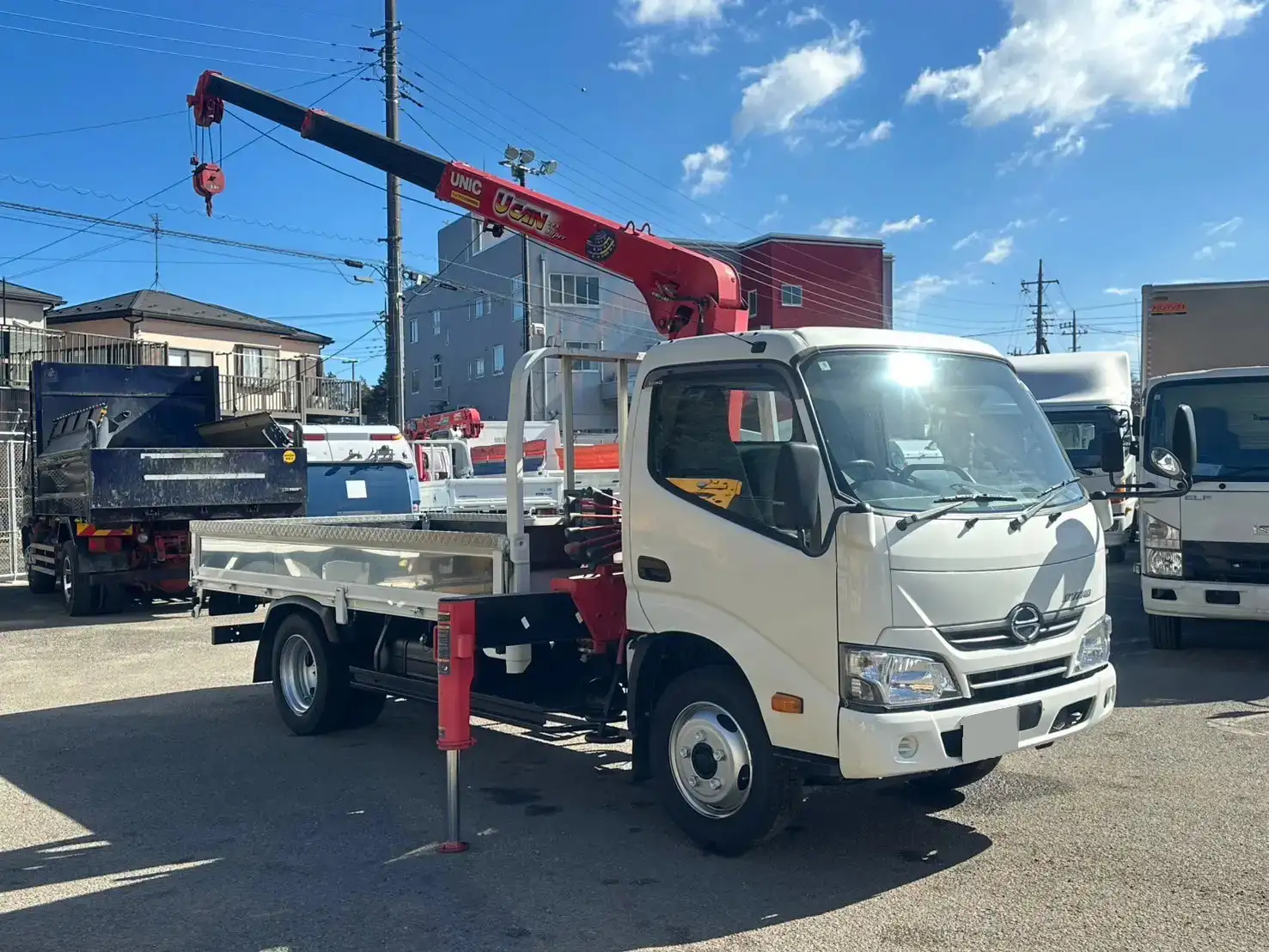 日野 デュトロ 小型 クレーン付 3段 ラジコンの中古トラック画像2