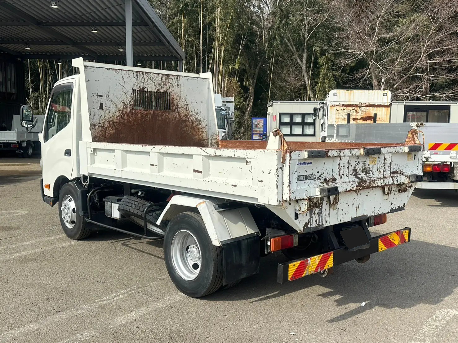 【お1人様1点限り】 デュトロ 日野 小型 の中古トラック【車両No.182518】｜中古トラックの販売・買取【トラック流通センター】  TKG-XZU700X ワイドセミ ダンプ その他