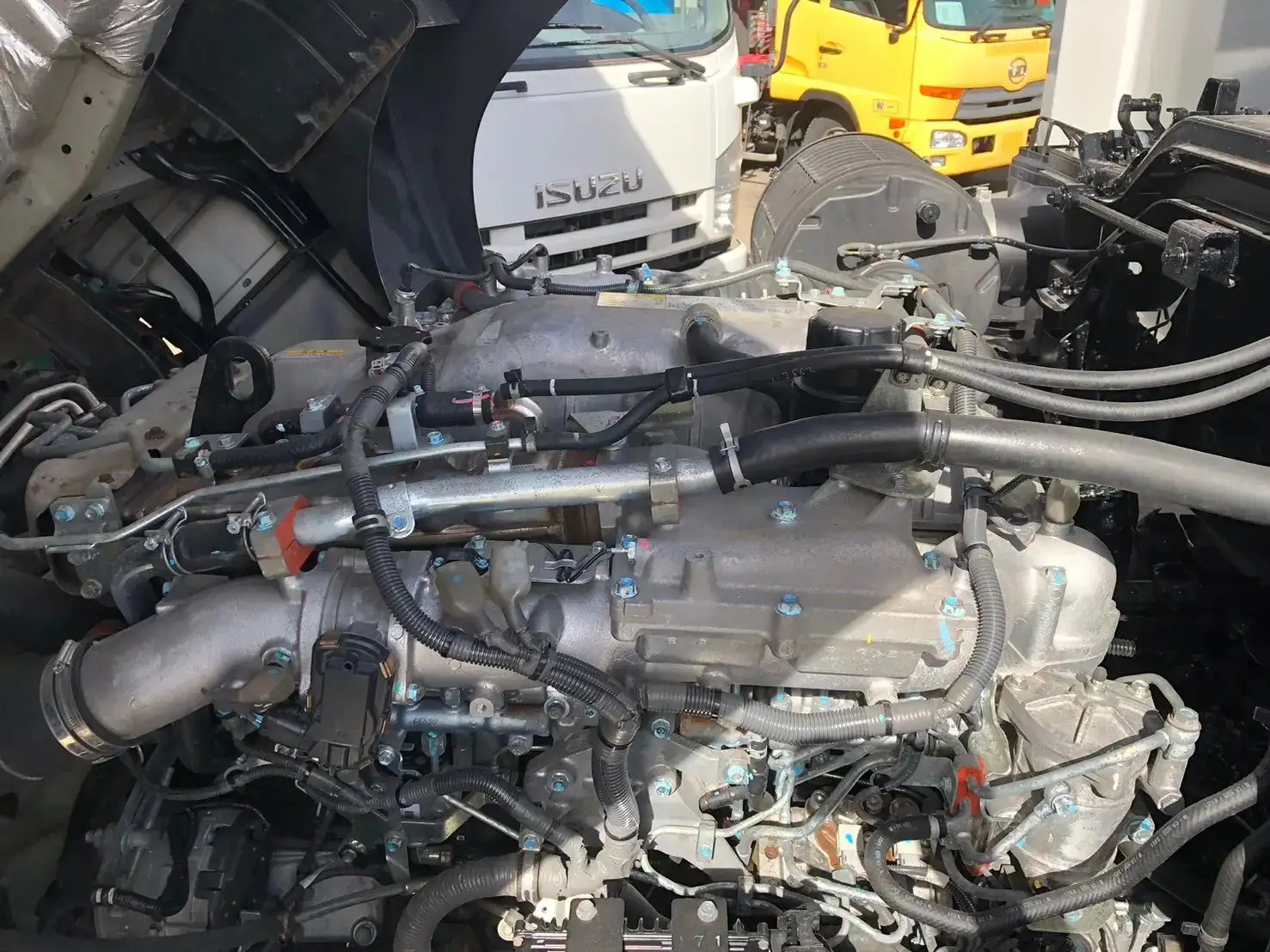いすゞ ギガ 大型 ウイング ハイルーフ エアサスの中古トラック画像19