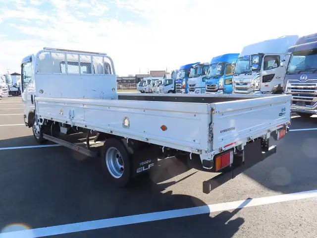 いすゞ エルフ 小型 平ボディ 2RG-NNR85AR R3の中古トラック画像5