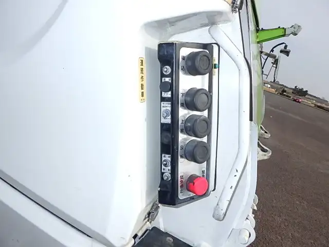 いすゞ フォワード 中型/増トン パッカー車 プレス式 2RG-FRR90S1の中古トラック画像10