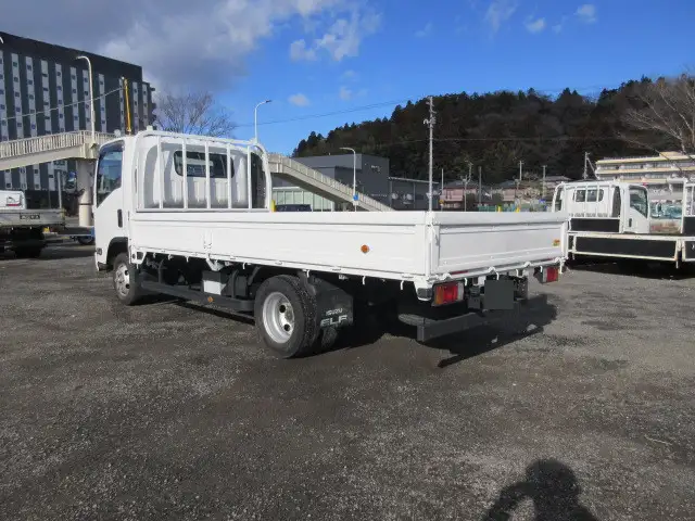 いすゞ エルフ 小型 平ボディ 2RG-NPS88AR R3の中古トラック画像5