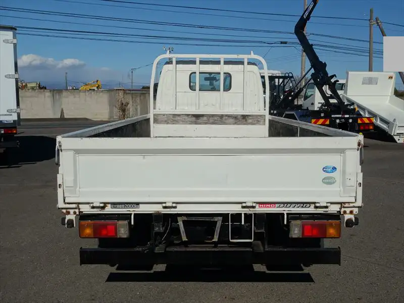 日野 デュトロ 小型 平ボディ SKG-XZU695M H23の中古トラック画像3