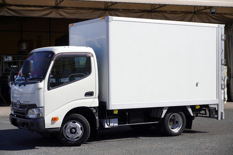 トヨタ トヨエース 小型 アルミバン 10尺 TPG-XZC605